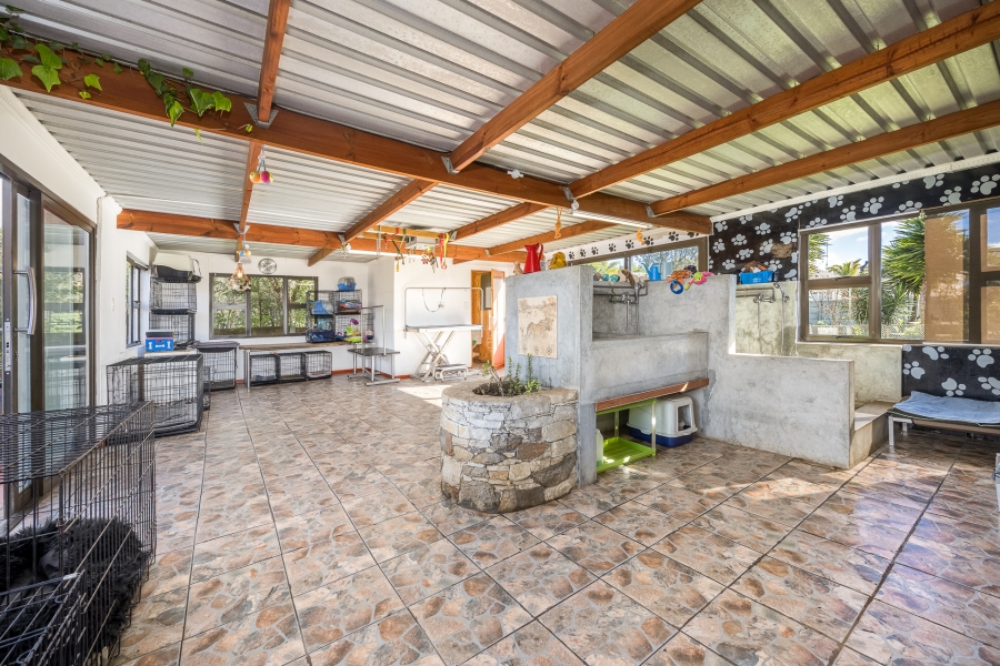 4 Bedroom Property for Sale in Vierlanden Western Cape
